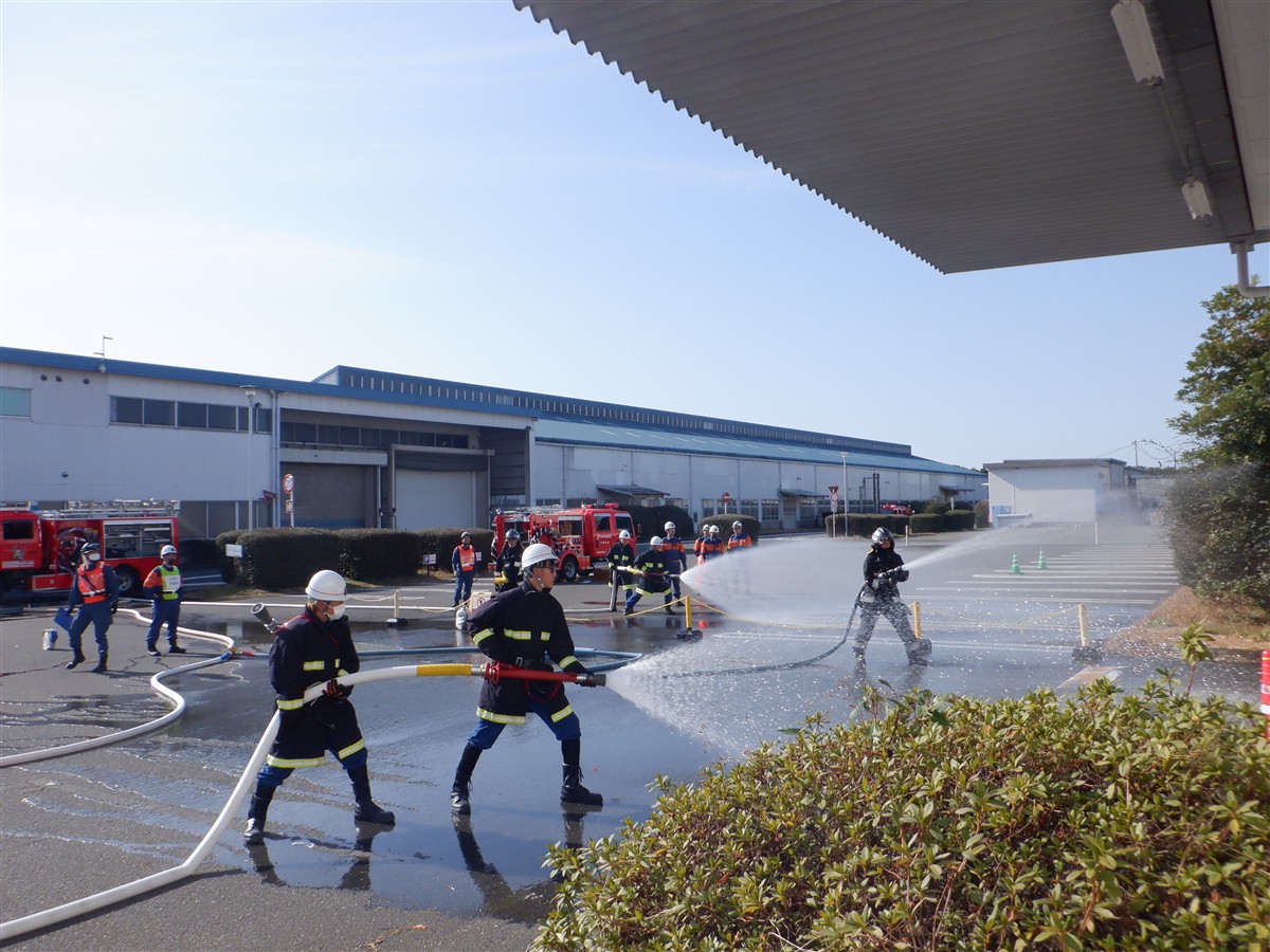 消防団防ぎょ訓練の画像